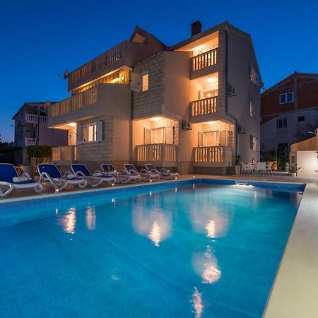 Apartments Pralija ザボリッチ エクステリア 写真